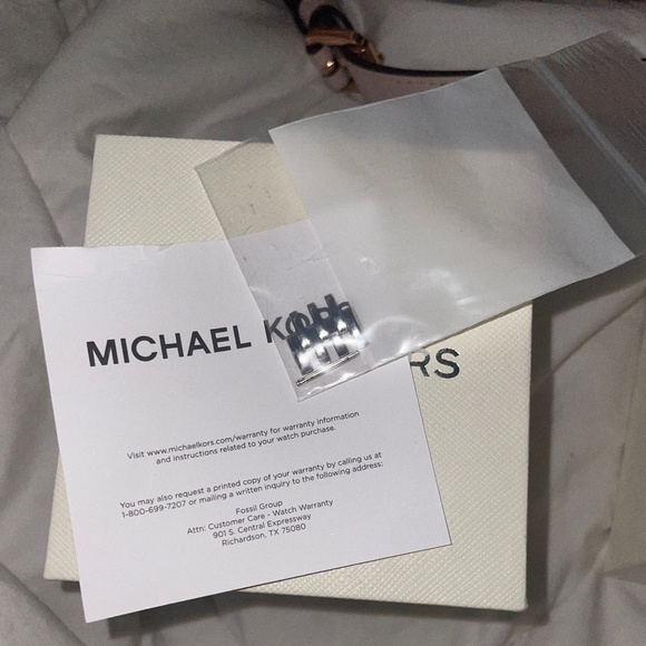 Watch - Picture 1 of 5